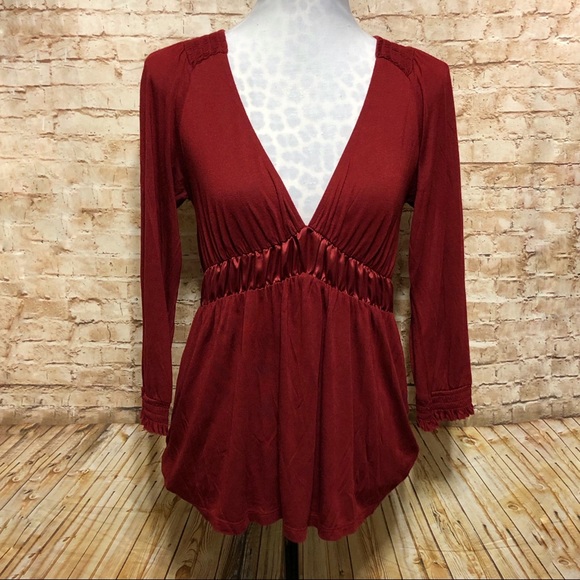 Deep V-Neck Blouse - Picture 2 of 8